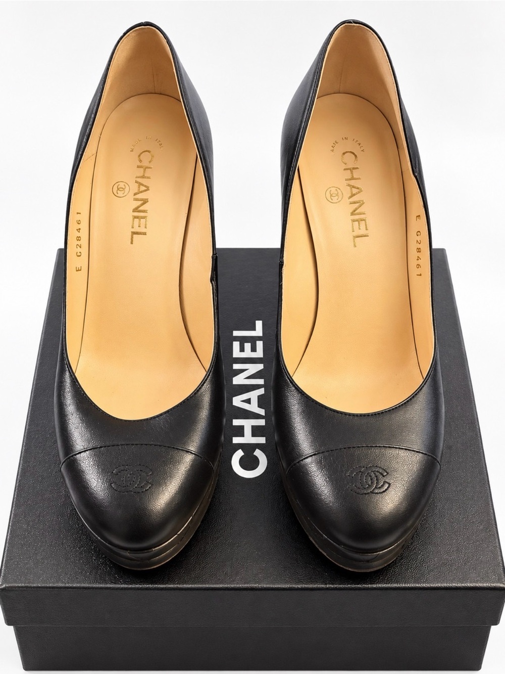 CHANEL Black Leather Round-Toe Platform Pumps